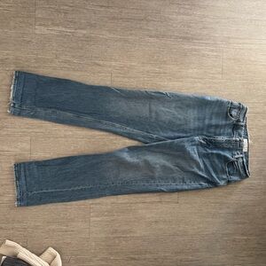 Abercrombie 90s High Rise Straight Leg Jean